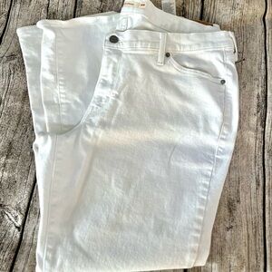 Levi's Women's Classic Straight Leg Jeans - White